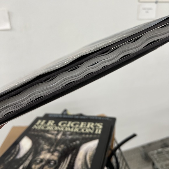 H.R. GIGER'S FILM DESIGN Hardcover Book - Ridley Scott - Alien - Necronomicon I - Picture 7 of 14